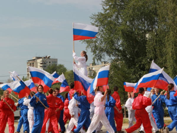 В День флага России в Перми на эспланаде будет играть оркестр