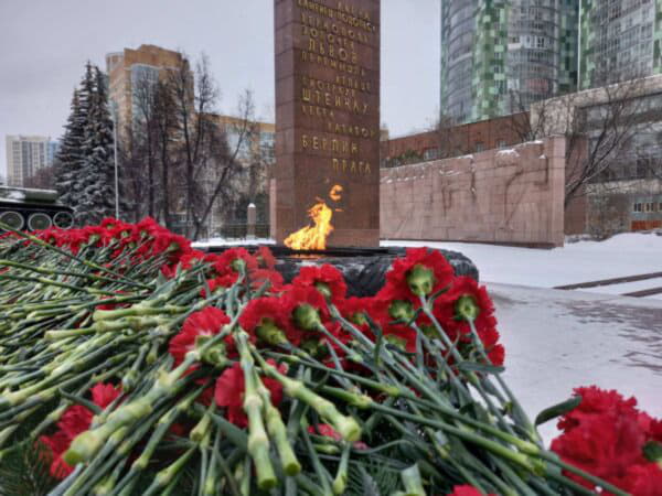 В Перми прошла церемония возложения цветов, приуроченная к Дню снятия блокады Ленинграда
