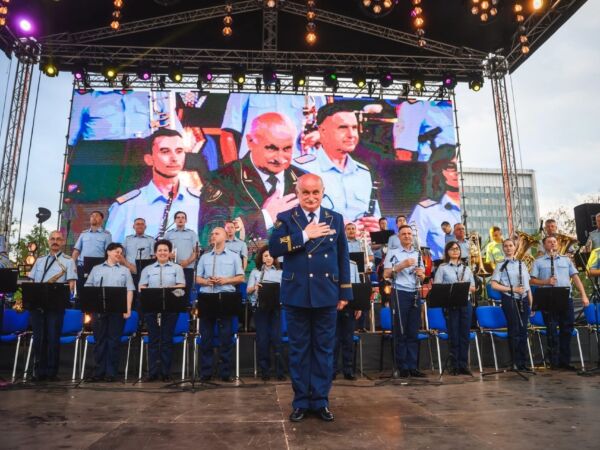 Пермский губернский оркестр даст еще один концерт под открытым небом на Набережной Перми