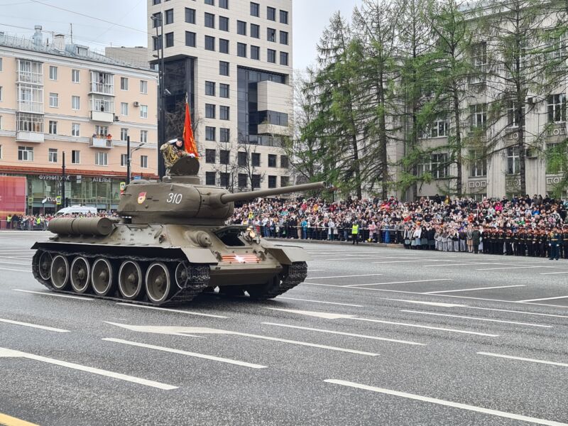 Праздничные мероприятия 9 мая собрали в Перми десятки тысяч человек