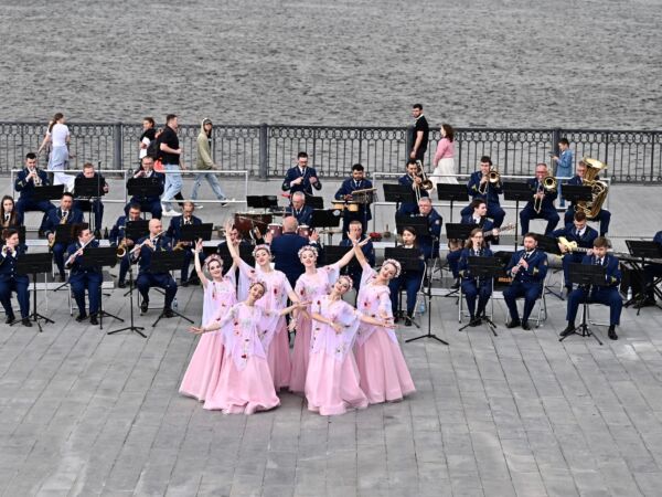 Очередная встреча с Пермским губернским оркестром на набережной