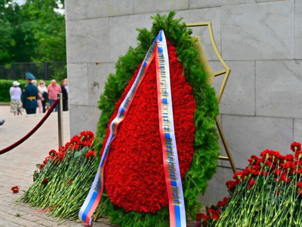 Церемония возложения цветов, посвященная 85-й годовщине начала Великой Отечественной войны